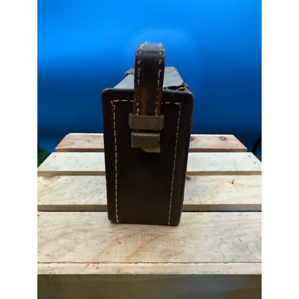 Zenith Royal 490L "Long Distance" Portable Radio - (Chassis 7KT45Z1) - Picture 4 of 7